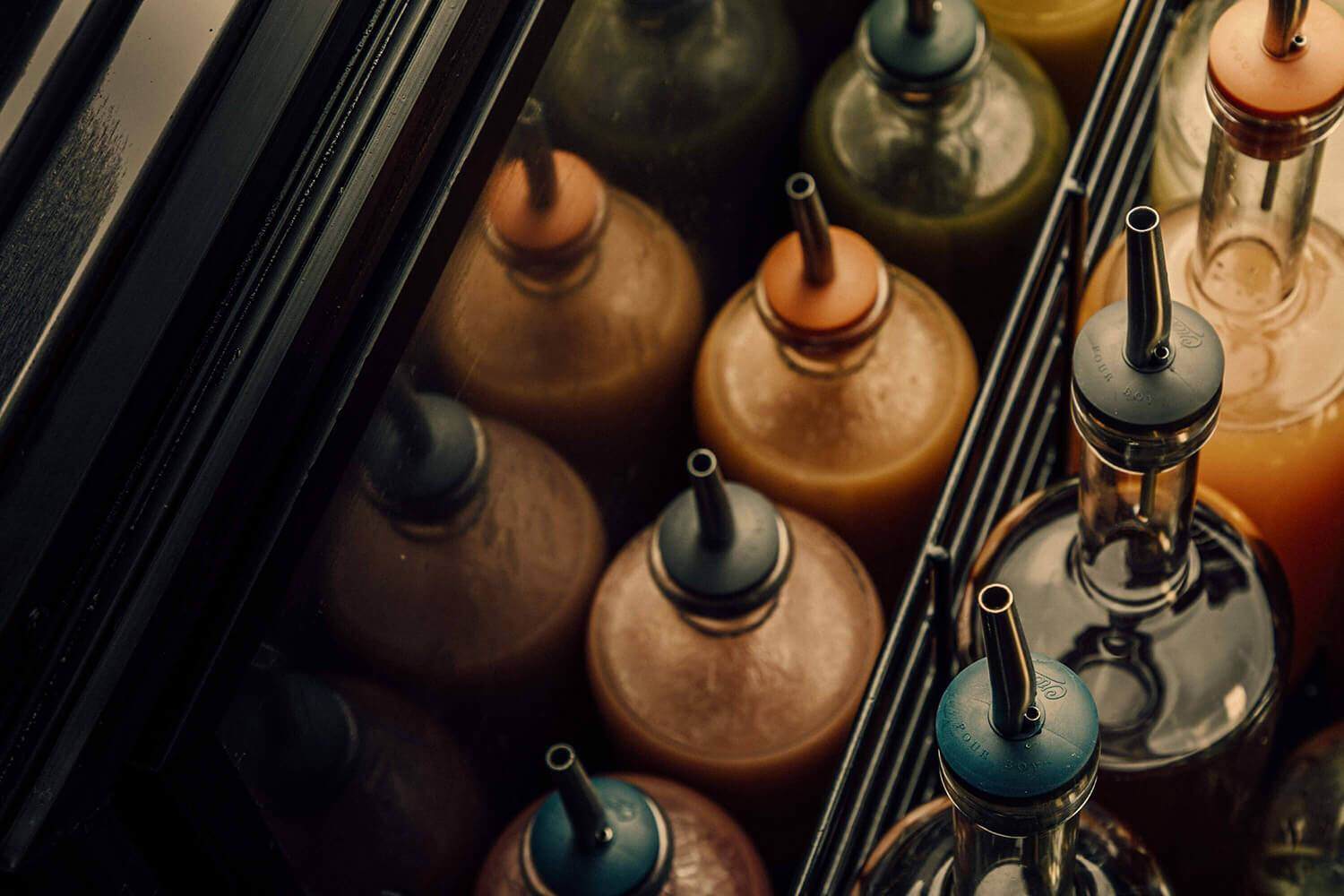 Pour Spouts: The Ultimate Guide to Liquor Pourers, Pouring Spout Innovation, and Modern Applications