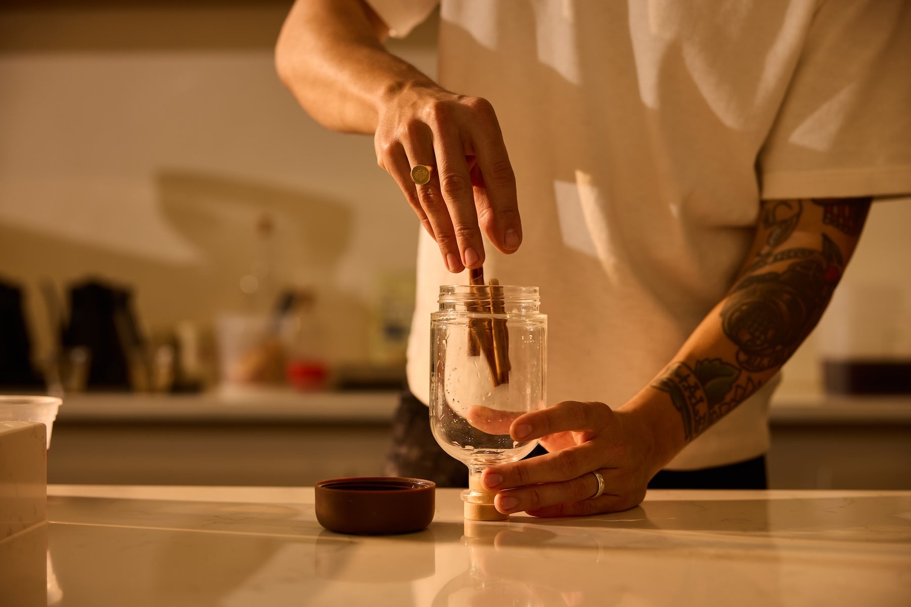 Infusing cinnamon coffee syrup in a Crew Chubby Bottle